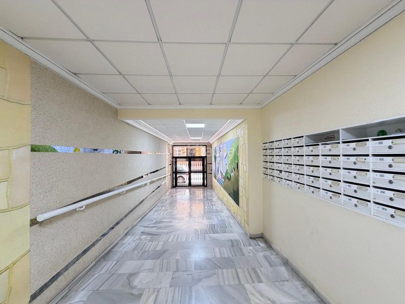 Foto acbbe4a6-00be-4c51-95ea-f857def206ea. Apartament a calle c. goleta 5 a Zona Playa del Cura Torrevieja