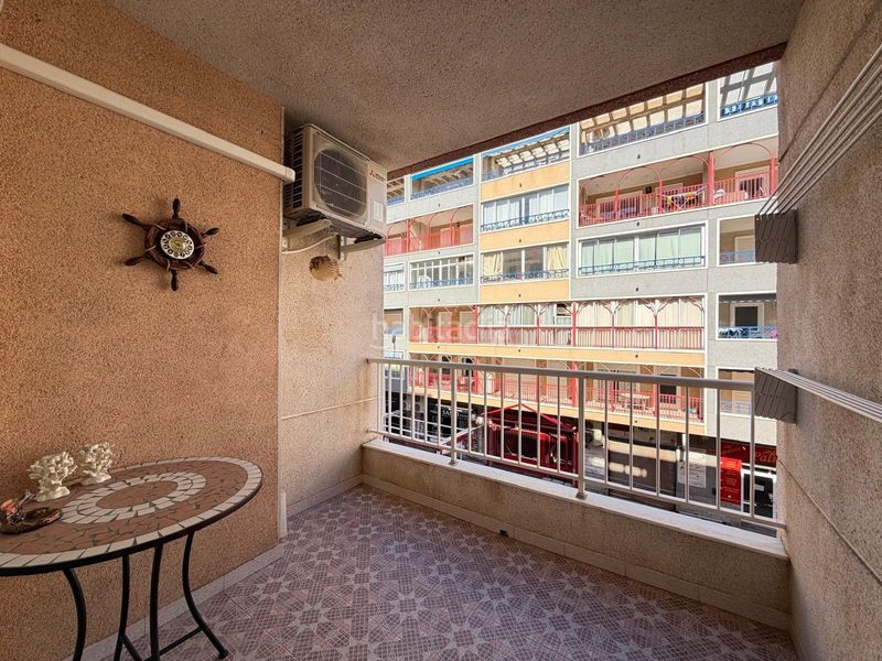 Foto f0f3ac0a-4f37-48a8-b579-dcd447e09bb2. Apartament a calle c. goleta 5 a Zona Playa del Cura Torrevieja
