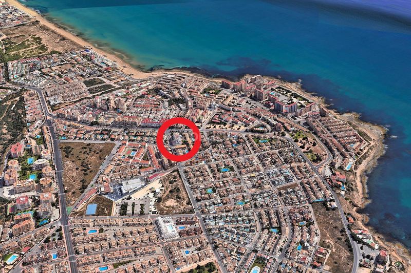 Foto 9c342a50-c98d-47b7-8d57-7d3aed80918c. Dúplex a calle eneas 1 a Miramar - Torre del Moro Torrevieja