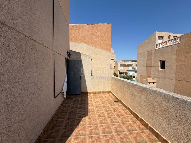 Foto 47c92e1b-9866-4722-bf09-14c91de43346. Casa adossada amb aparcament piscina a Zona los Frutales Torrevieja