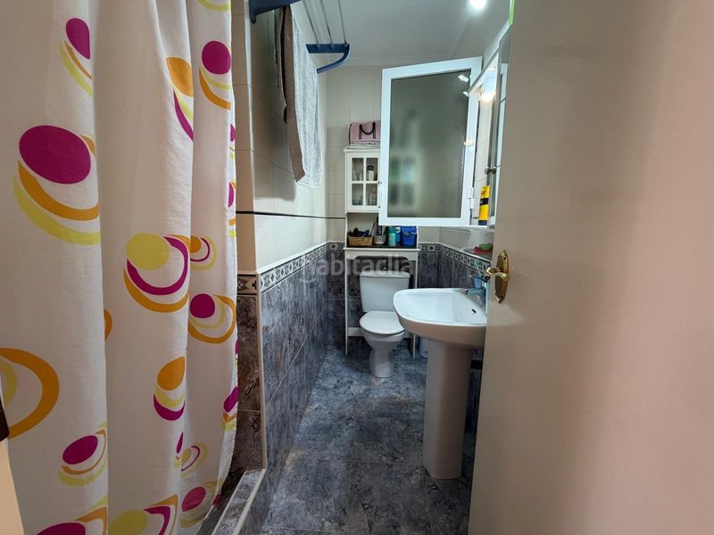 Foto 550efdda-cb34-41fe-b77d-e64c28ea1afb. Casa adossada amb aparcament piscina a Zona los Frutales Torrevieja