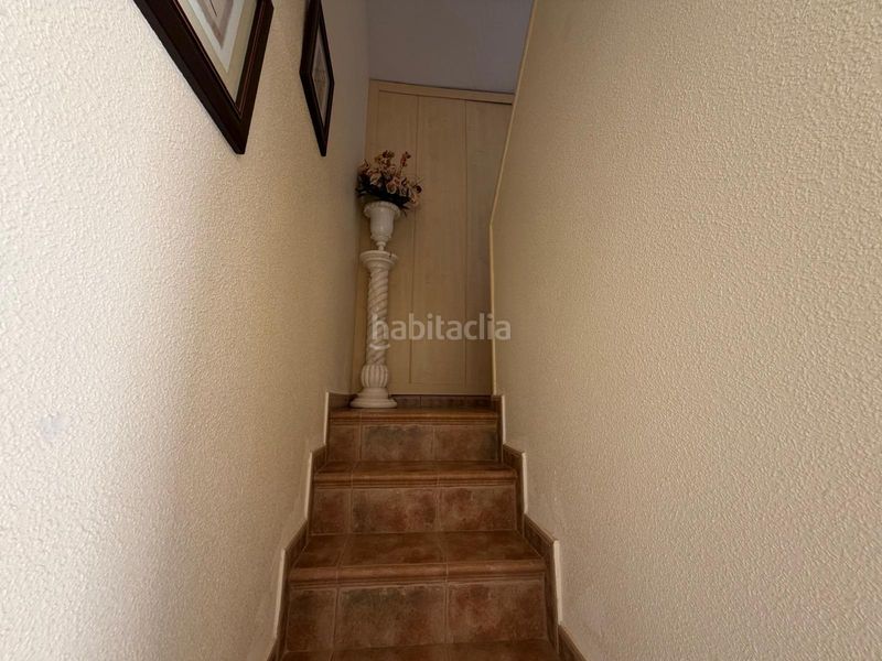 Foto 5ac32338-5e33-4bcb-884a-a1bc93182cbd. Casa adossada amb aparcament piscina a Zona los Frutales Torrevieja