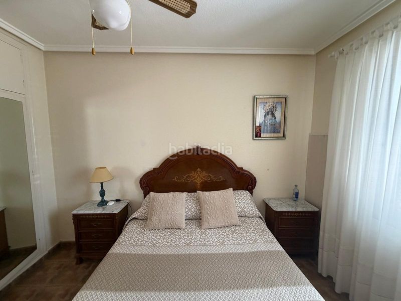 Foto d432eed7-3a6e-4d3a-acb6-d0959c4c8a34. Casa adossada amb aparcament piscina a Zona los Frutales Torrevieja