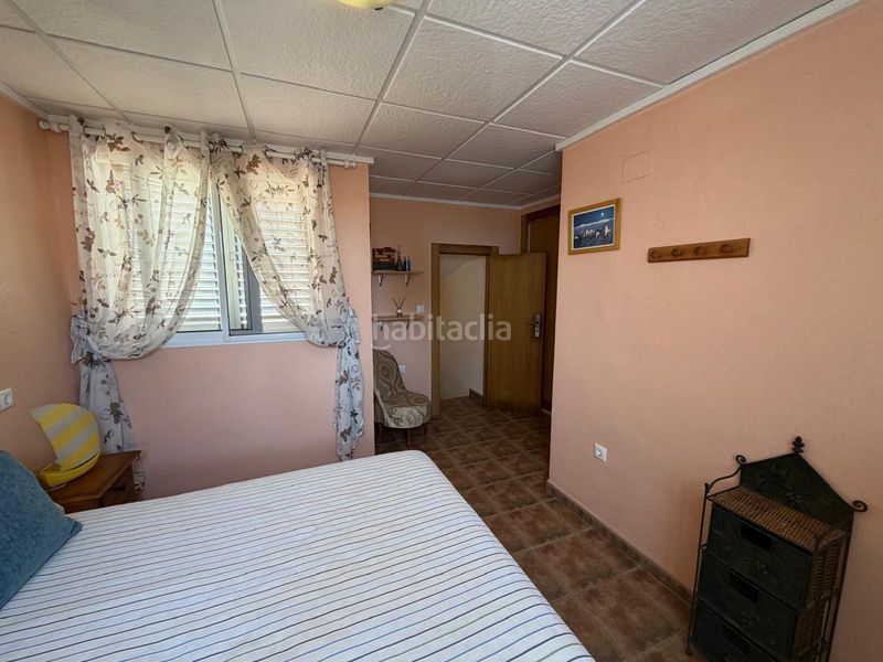 Foto ee6dc5c0-e256-43df-b509-efcb4fd49f8b. Casa adossada amb aparcament piscina a Zona los Frutales Torrevieja