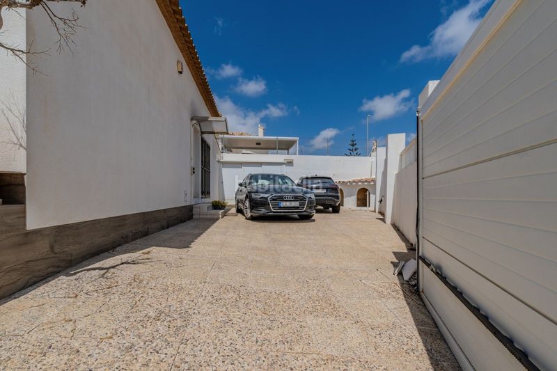 Foto 8ae7eba1-1003-4e12-87c1-f3aafcb77eb2. Xalet a calle c. olof palme 10 a San Fulgencio
