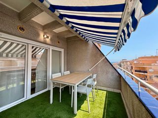 Dachwohnung in Calle c. la loma 80. Ático elegantemente reformado aprox. 66 m2  5.ª planta con gran
