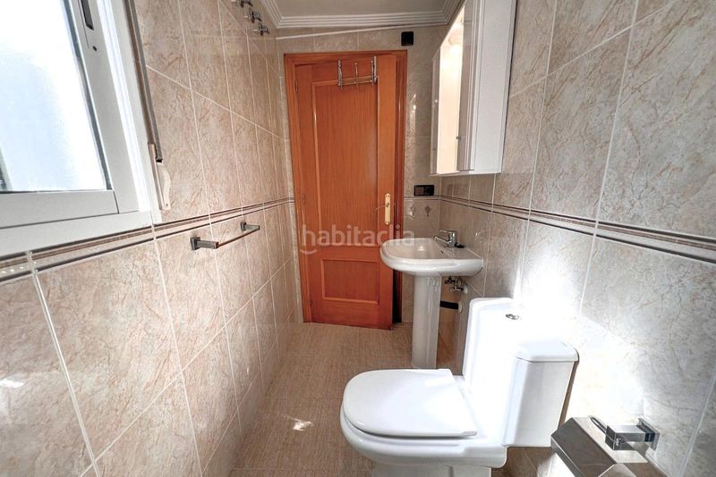 Foto c4f3cdd8-2d7e-48ea-ad7a-be5d208ece1b. Àtic a calle c. campoamor 50 a Puerto Deportivo Torrevieja