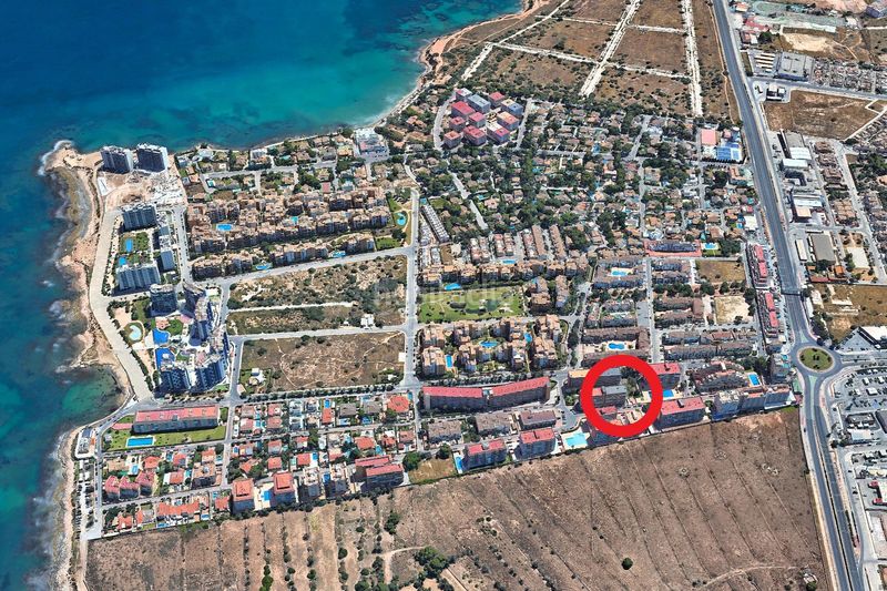 Foto 4aee9a85-73c6-4589-9026-c1d49dc1c23e. Apartament a calle c. rocio 3 a Punta Prima Torrevieja