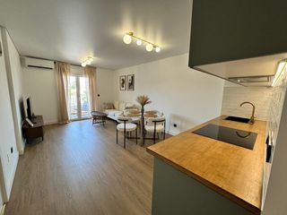 Apartment in Avenida av. del velero 14. Apartamento reformado aprox. 65 m2  1.ª planta a tan solo 150 m