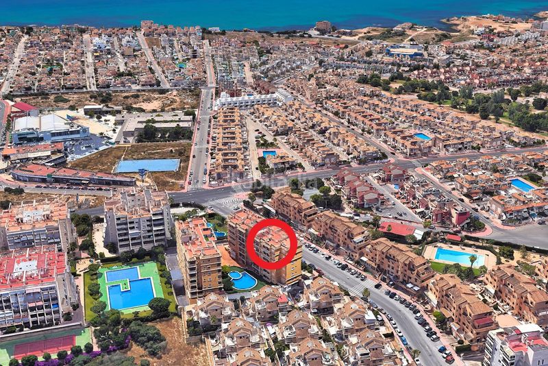 Foto f5f0450b-47bc-48c9-950a-7875eeee4dbb. Àtic a calle c. perseo 2a a Torreblanca Torrevieja