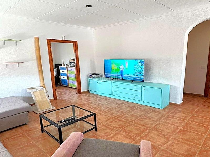 Foto d17c7195-a8cb-4441-ac4d-fc03c4388c7e. Casa aparellada a calle c. schumann 19 a Zona Carrefour - Urbanizaciones Torrevieja