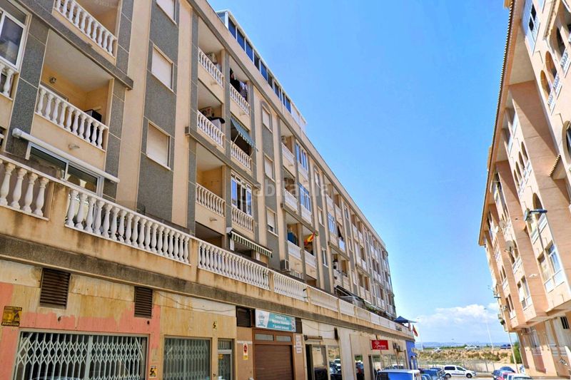 Foto e45afb41-4d76-4d58-8396-5ff7c79ae9f8. Appartement in calle c. bilbao 3 in Parque de las Naciones Torrevieja