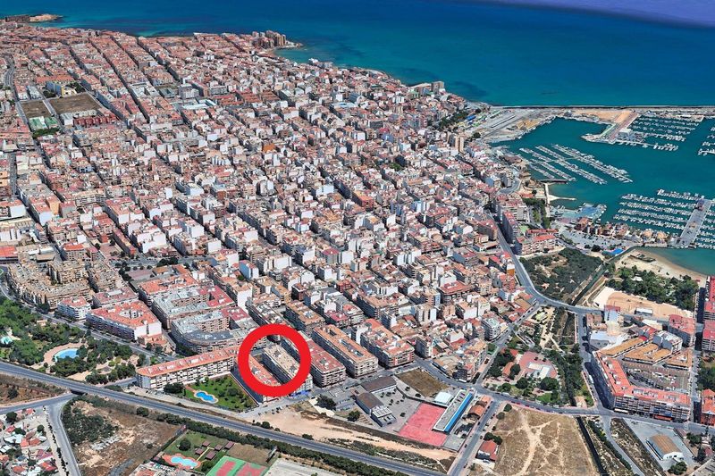 Foto e6cb89df-4fdf-4ea0-83af-d4accfa064a6. Appartement in calle c. bilbao 3 in Parque de las Naciones Torrevieja