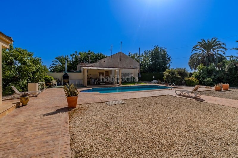 Foto 0df18261-5122-4dd1-8813-ebf8c8ea0b31. Chalet con parcheggio piscina in Almoradí