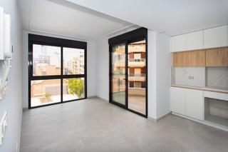 Appartement in Calle ramón gallud. Apartamento a estrenar 86 m2 en pleno corazón de torrevieja, a s