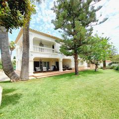 Chalet  Avenida avenida del velero-cabo roig. Área residencial de cabo roig, un precioso chalet independiente