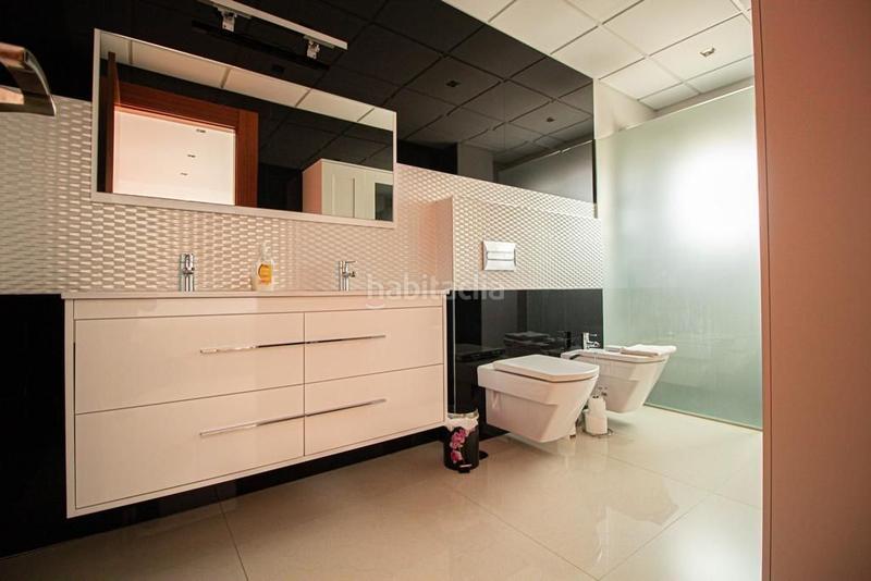 Foto f99ad29f-20ae-4b5f-91fb-3a858b2b99b5. Chalet avec parking piscine dans L´Albir Alfàs del Pi (l´)