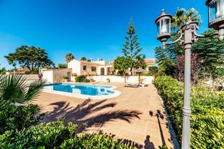 Chalet  Romero. This is  a typical spanish style villa with land and fruittrees