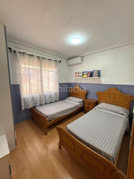 Foto 272686f4-7a80-4b70-9061-6e9c9db4c6ab. Chalet avec parking piscine dans Los Balcones-Los Altos Torrevieja