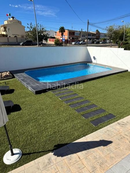 Foto fb4c4d53-7273-4376-a453-ba9453ce5201. Chalet avec parking piscine dans Los Balcones-Los Altos Torrevieja