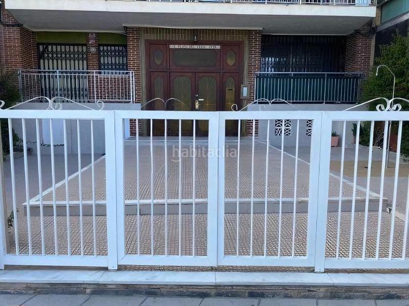 Foto fff7b780-f29b-4753-bed0-d7dcf59f19d8. Apartament a Zona Playa del Cura Torrevieja