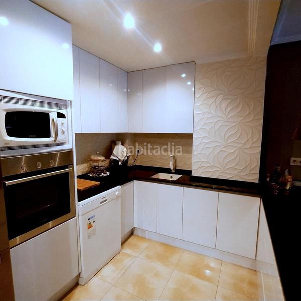 Foto 14b19cd6-1b49-41cc-9372-0fe091916782. Duplex in calle manuel machado-cmor 3 in Campoamor Orihuela