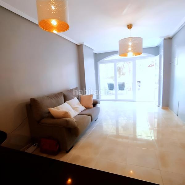 Foto b0fc34fe-a231-41e5-ba6b-7581b0bcc37c. Duplex in calle manuel machado-cmor 3 in Campoamor Orihuela