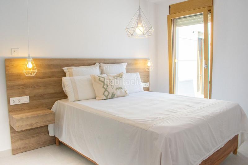 Foto 7c195329-6b7c-4545-864b-763e0d8af5fa. Chalet dans calle lavanderas dans Zona Carrefour - Urbanizaciones Torrevieja