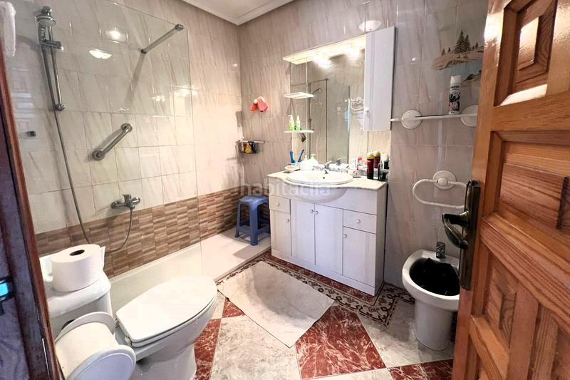 Foto 3b3251df-b17c-45c6-836b-e7946e7f11a9. Semi detached house in avenida holandeses 4 in Los Europeos Torrevieja