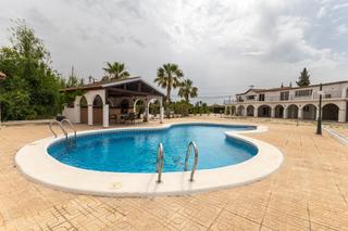 Casa  D'eula. Villa en crevillent
