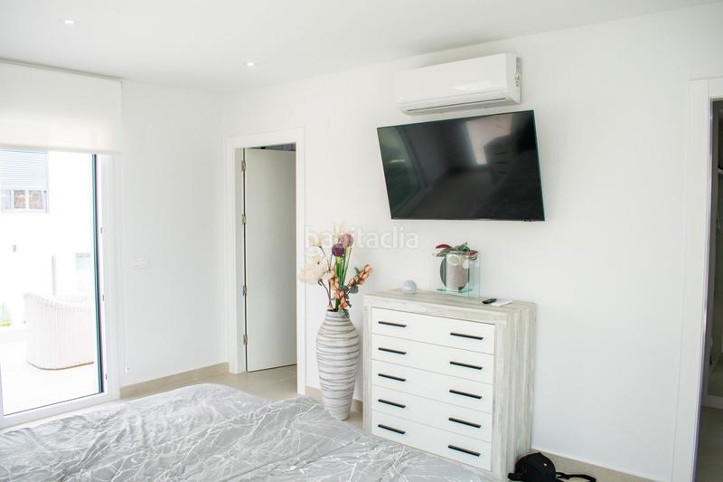 Foto 51178575-61a0-4e8d-9508-8434104057bc. Chalet en calle mandarino villa exclusiva 193 m en la zona de vistabella golf. en Orihuela