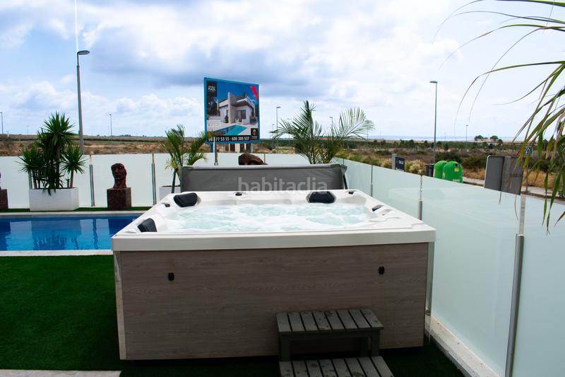 Foto 9456d1cd-7557-4852-8971-3bee55223138. Chalet en calle mandarino villa exclusiva 193 m en la zona de vistabella golf. en Orihuela