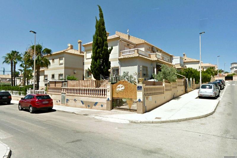 Foto cf3a73f4-d72b-4248-b051-04fd20fdda41. Attique dans avenida alonso de quijano 3 dans Aguas Nuevas Torrevieja