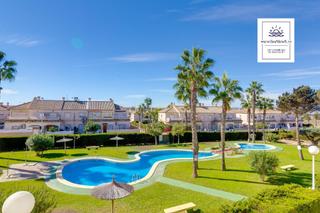 Àtic a Avenida alonso de quijano 3. Acogedor apartamento adosado en planta alta 49 m2 en una comunid