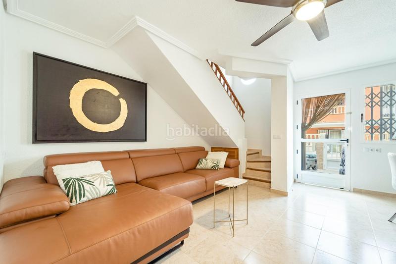 Foto 5f174b1e-8552-48d1-ad74-7ed8d94a78c5. Casa a schiera in calle bulnes 3 in Playa de los Náufragos Torrevieja