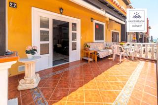 Reihenhaus in Pasaje aragon 22. Maravillosa casa adosada con 3 dormitorios, 3 baños y amplias te