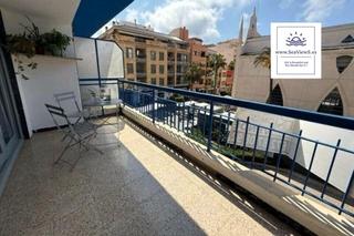Apartament  Calle pedro lorca 69. Amplio apartamento 2. planta, 4 dorm, 2 baños en el centro, balc
