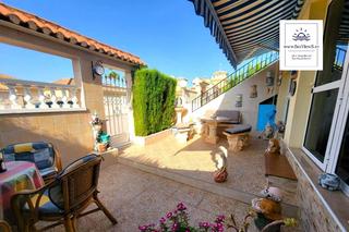 Reihenhaus  Avenida alfredo nobel 193. Acogedor apartamento adosado planta baja cerca del mar, con 2 do