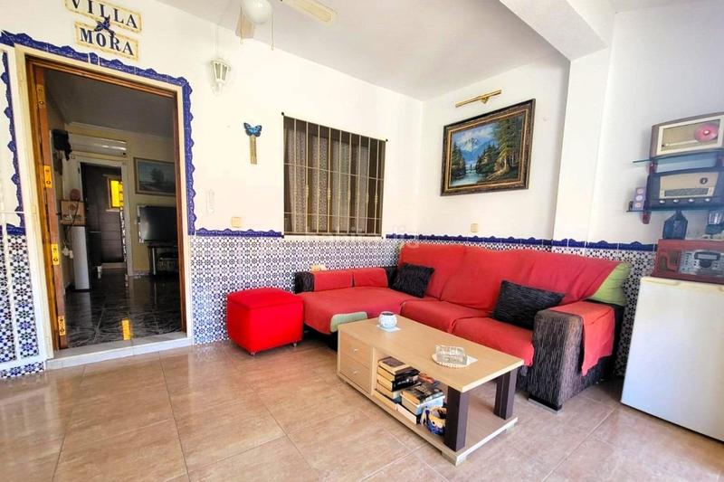 Foto dbdc8f1b-48a2-4796-86f7-22da745b8c50. Pis a avenida alfredo nobel 193 a Zona los Frutales Torrevieja