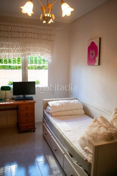 Foto b5324d92-d02b-4c19-b7e9-2444680ec982. Chalet avec piscine dans La Zenia Orihuela