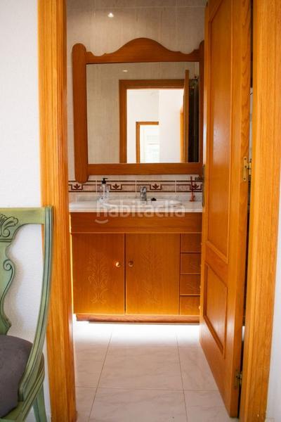 Foto c23c6679-9f43-4dca-9199-ebaac9ea01a4. Chalet avec piscine dans La Zenia Orihuela