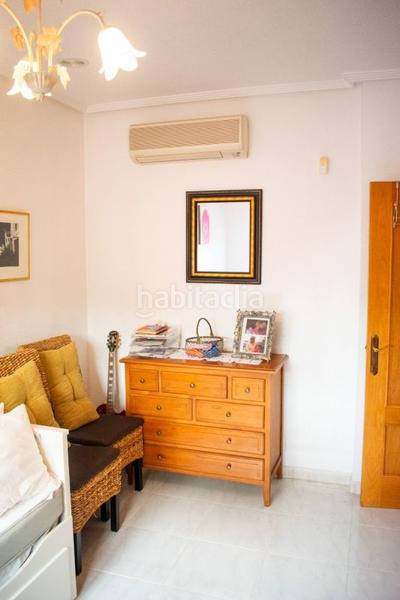 Foto 30a9ae98-328b-4c40-952d-3c5ba29ff5e4. Chalet con piscina in La Zenia Orihuela