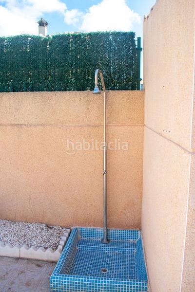 Foto e92f73e1-d2ed-4239-b862-247b3d34e0ab. Chalet con piscina in La Zenia Orihuela