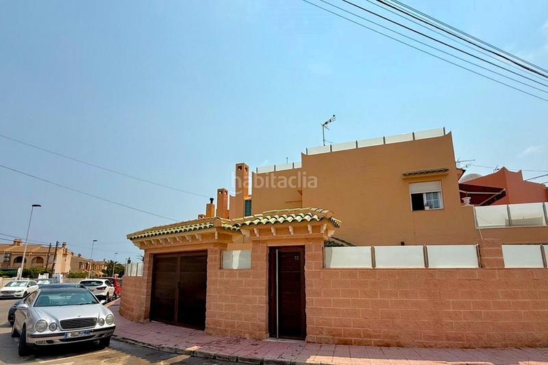 Foto 18be5058-a8f0-4c7a-b058-675fc167d42c. Casa adossada a calle severo ochoa 73 a Zona los Frutales Torrevieja