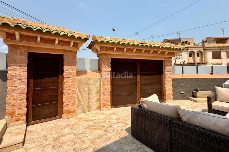 Foto 47e5fca3-6016-4a88-9609-a3f1a5402c6c. Casa adossada a calle severo ochoa 73 a Zona los Frutales Torrevieja