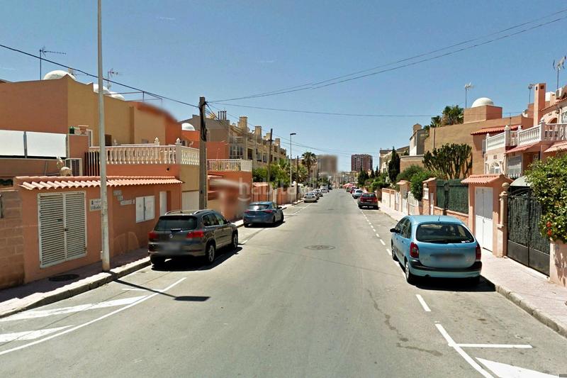 Foto a843f1d1-dcac-4295-8fc4-c6f5de3660af. Casa adossada a calle severo ochoa 73 a Zona los Frutales Torrevieja