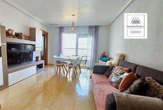 Apartamento en Calle ramon gallud 98. Apartamento luminoso, espacioso y moderno 86 m2  4. planta con 3