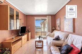 Àtic a Ronda d ricardo la fuente aguad 6. Acogedor ático 65 m2  5. planta con 2 dormitorios, en una ubicac