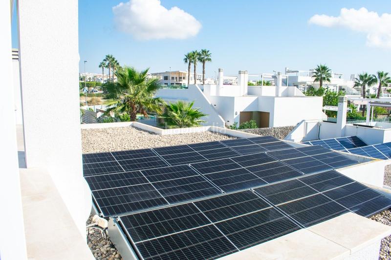 Foto f13fd0eb-b94a-47c5-b704-1459f35a7137. Casa adossada amb piscina a Desamparados - Hurchillo - Torremendo Orihuela