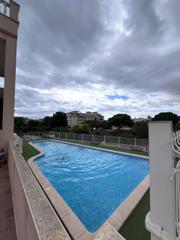 Rez-de-chaussée  Calle polígono j-1 p flamenca norte 77. Bungalow 48 m con vistas a las zonas verdes y a la piscina, a so